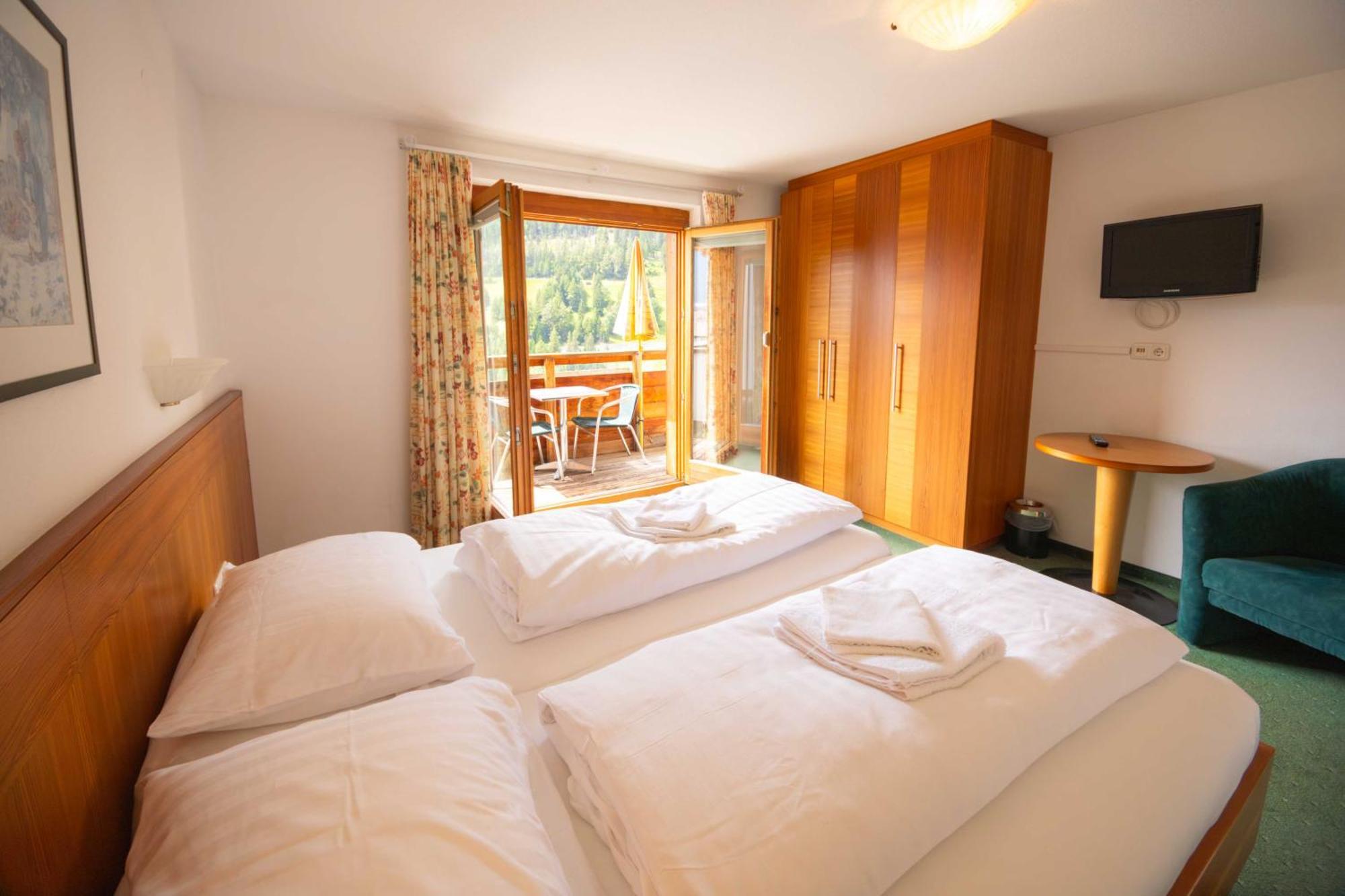 Tirolerhof Hotel *